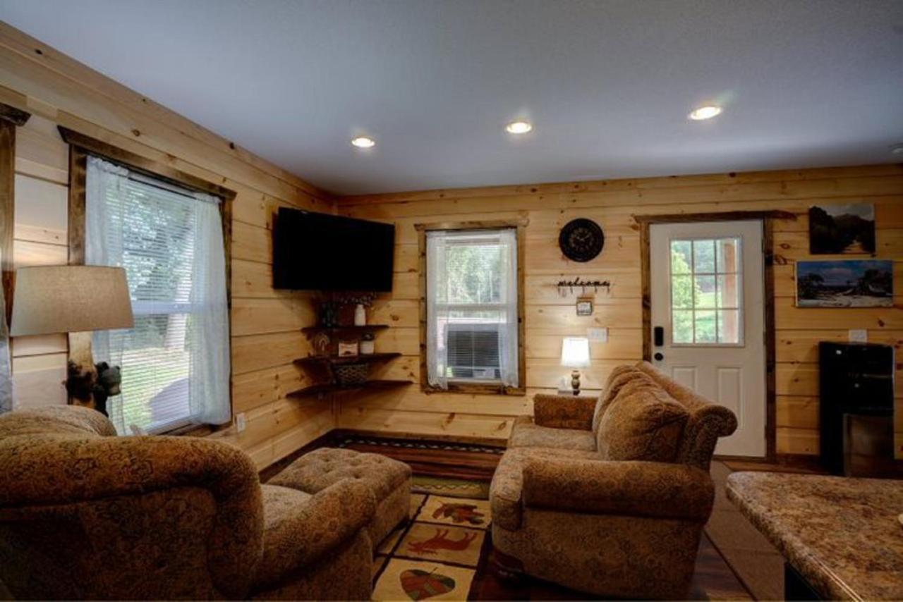 Dragon's Nest With Mountain Views Country house Robbinsville