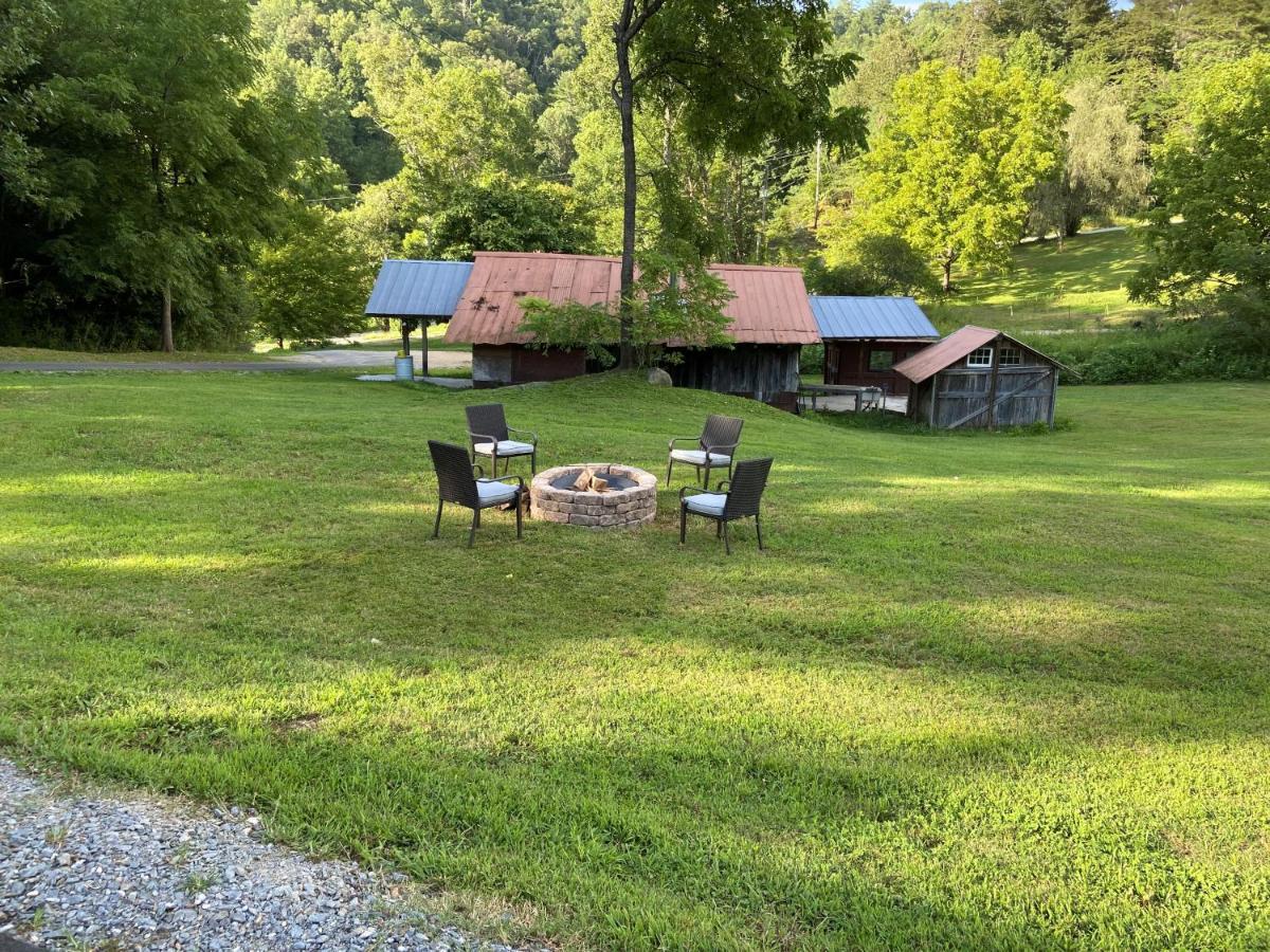 Dragon's Nest With Mountain Views Country house Robbinsville